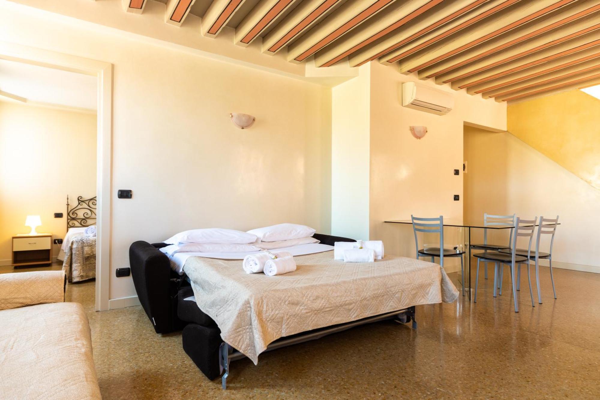 Ca' Dei Mercanti Apartment *