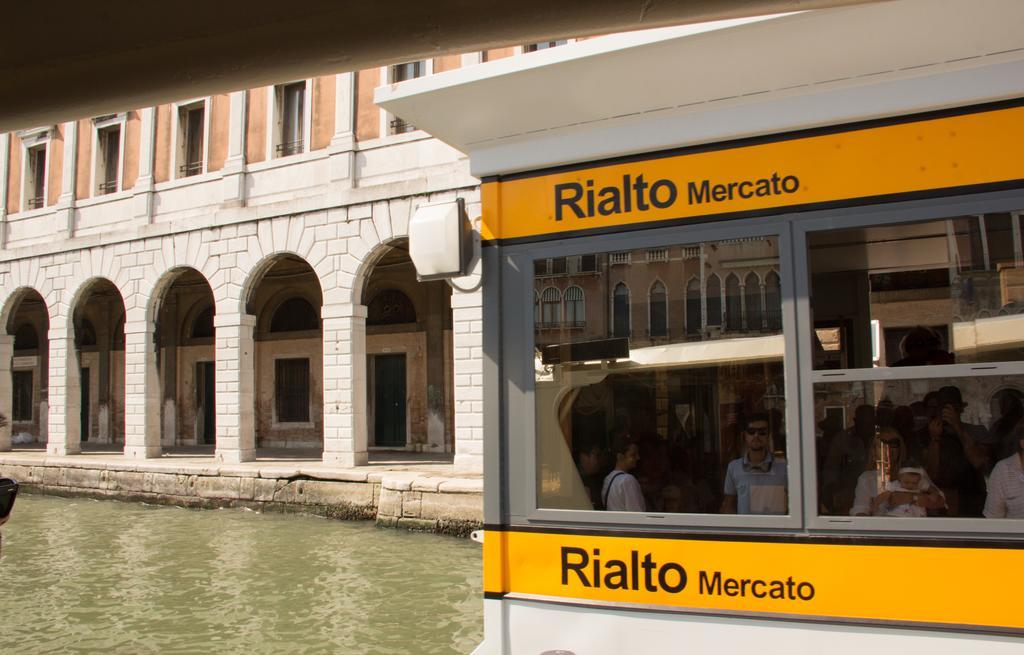 Ca' Dei Mercanti Apartment *